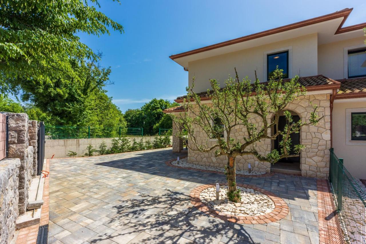 Villa Palma With Heated Private Pool Podhum المظهر الخارجي الصورة