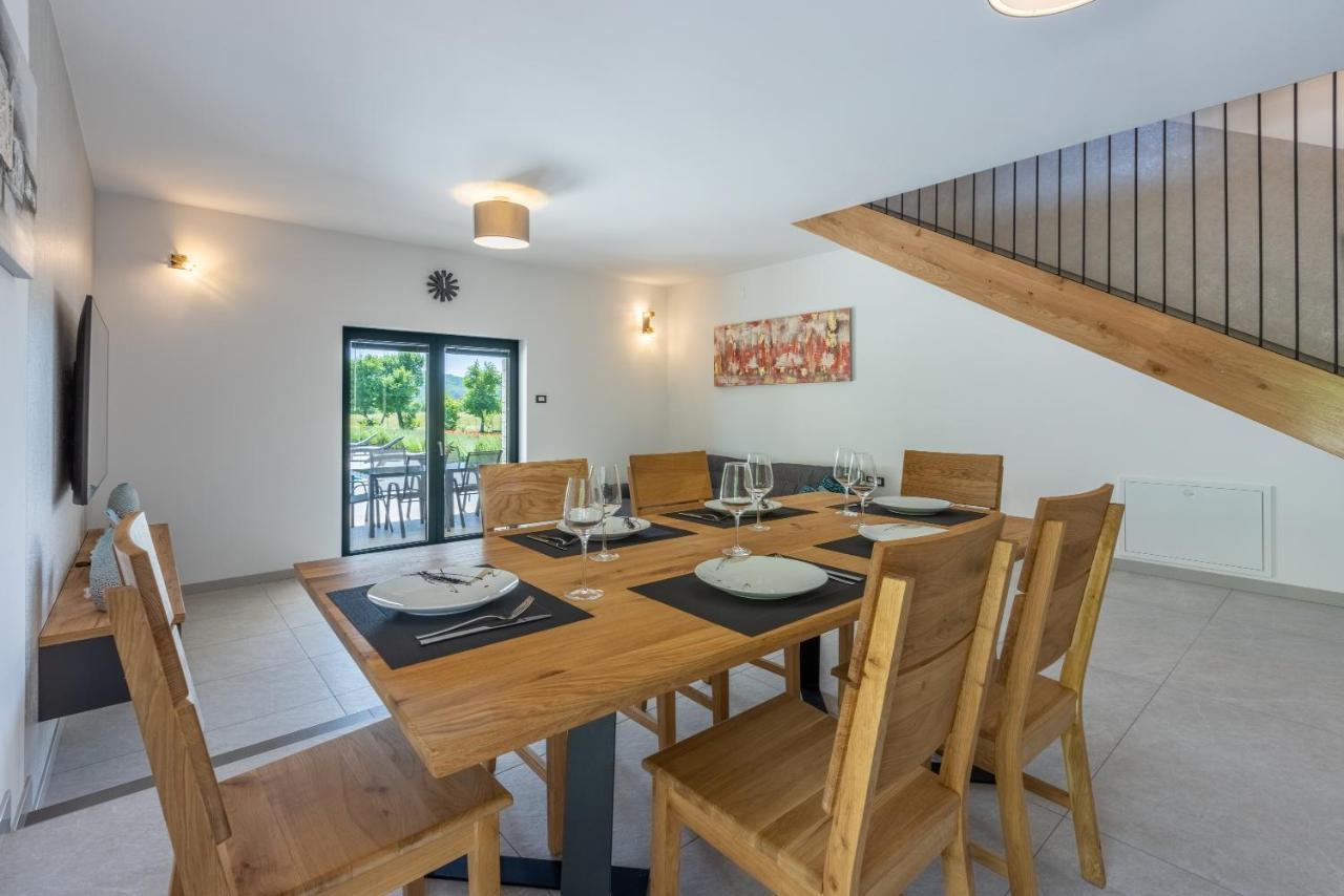 Villa Palma With Heated Private Pool Podhum المظهر الخارجي الصورة