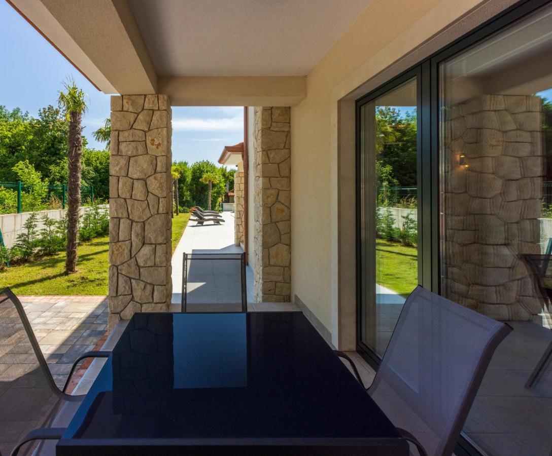 Villa Palma With Heated Private Pool Podhum المظهر الخارجي الصورة
