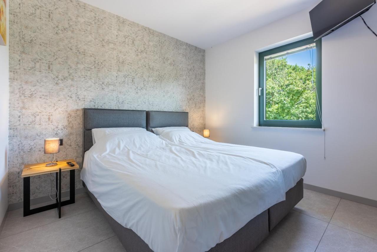 Villa Palma With Heated Private Pool Podhum المظهر الخارجي الصورة