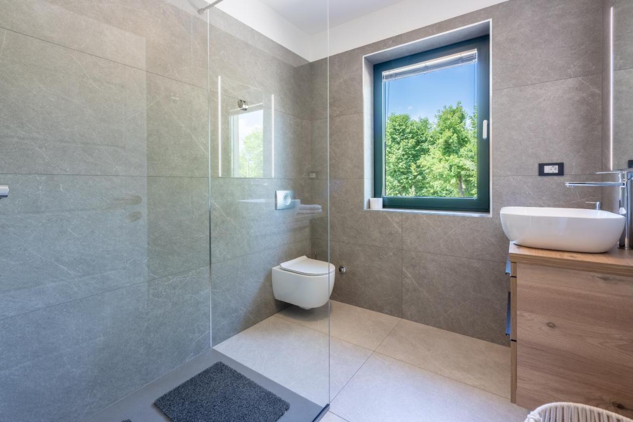Villa Palma With Heated Private Pool Podhum المظهر الخارجي الصورة